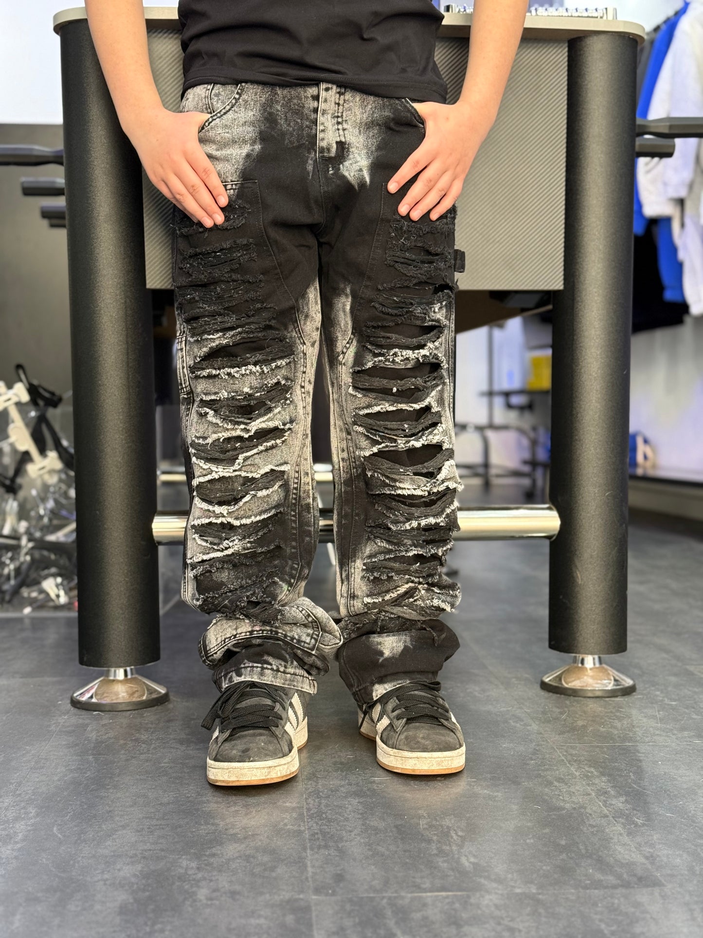 Jeans destroyed black