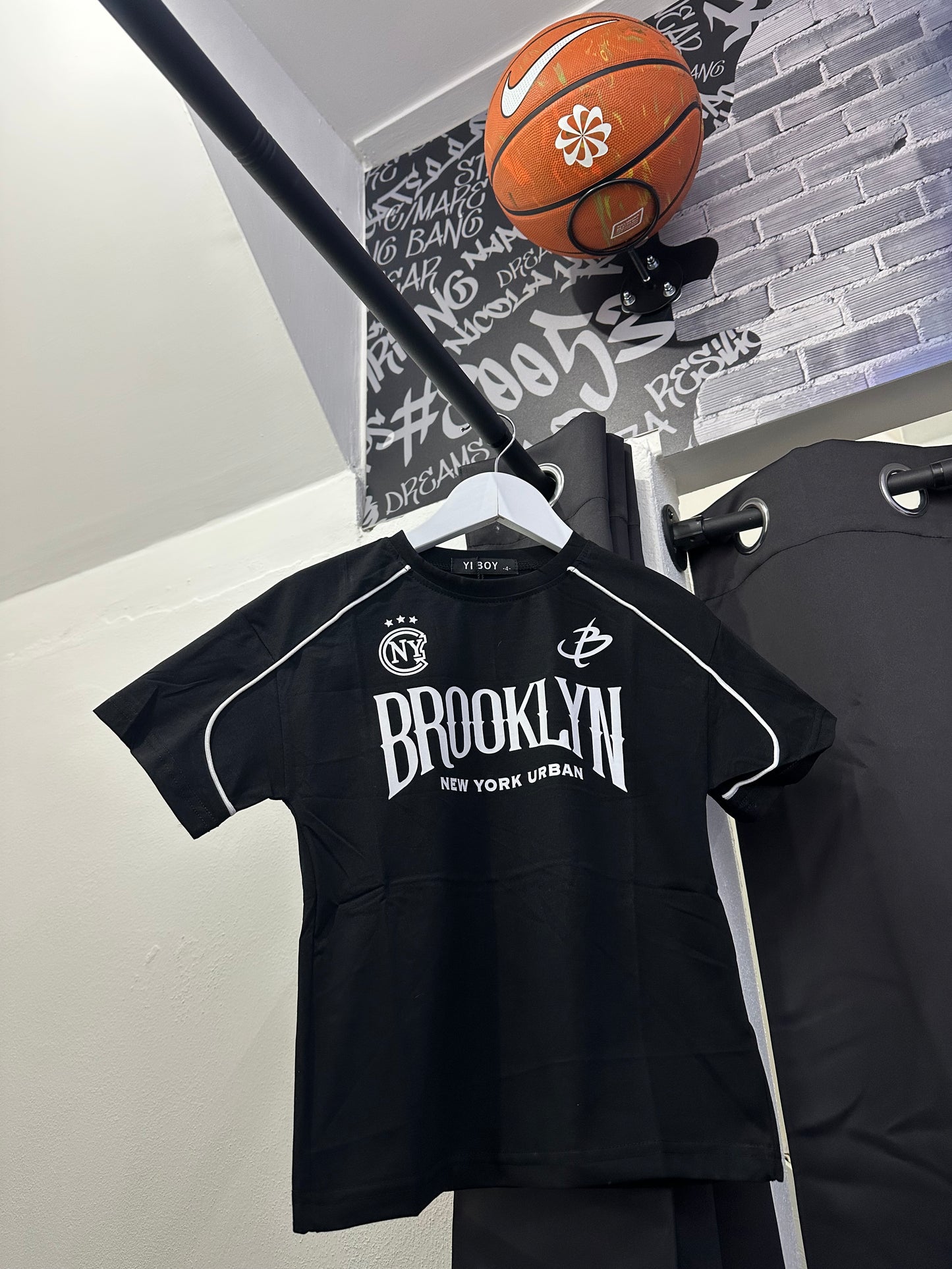 t-shirt Brooklyn nera