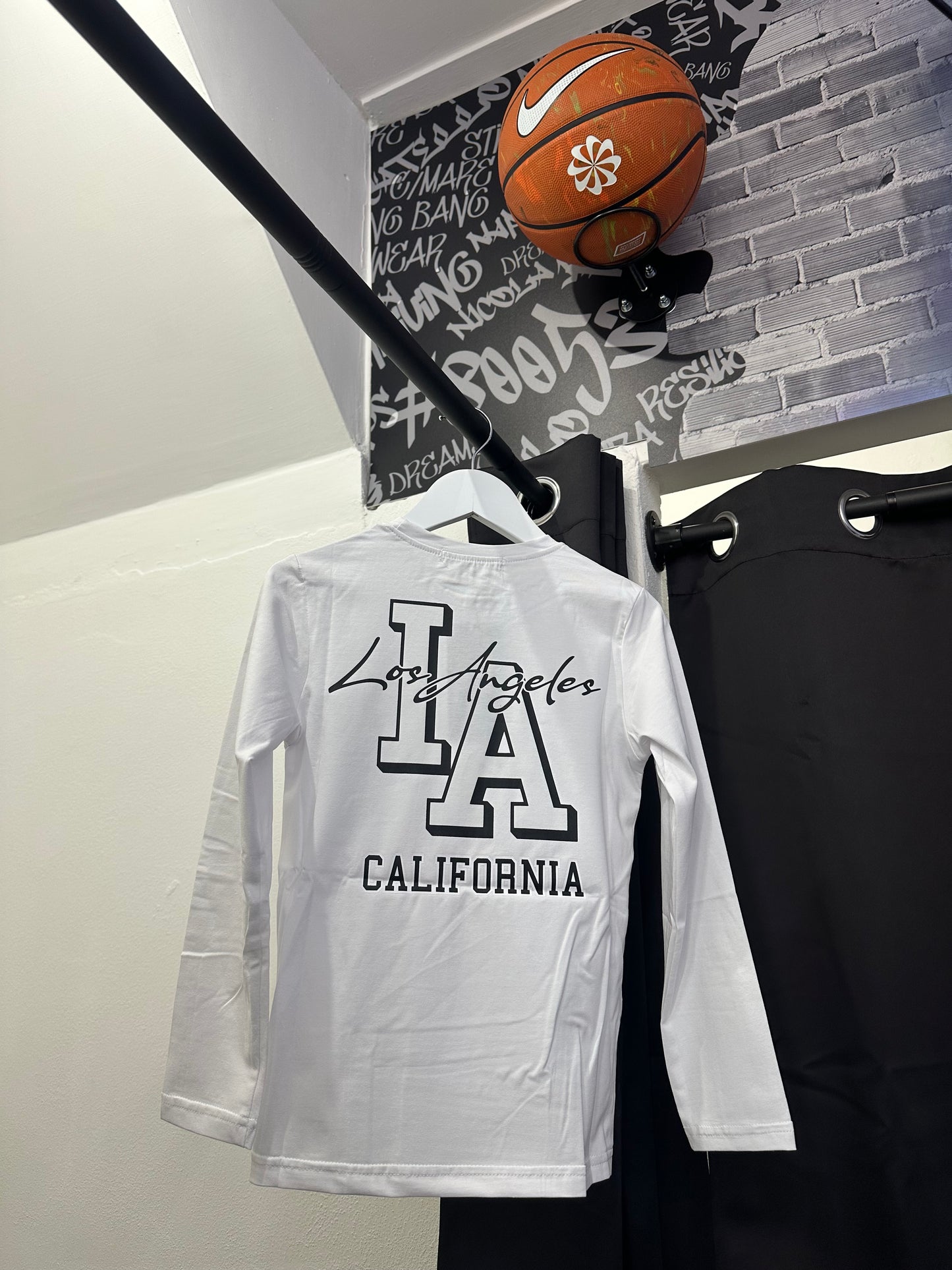 T-shirt California bianca