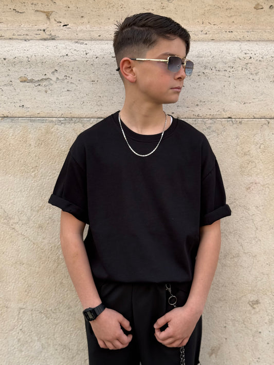 T-shirt over Nera