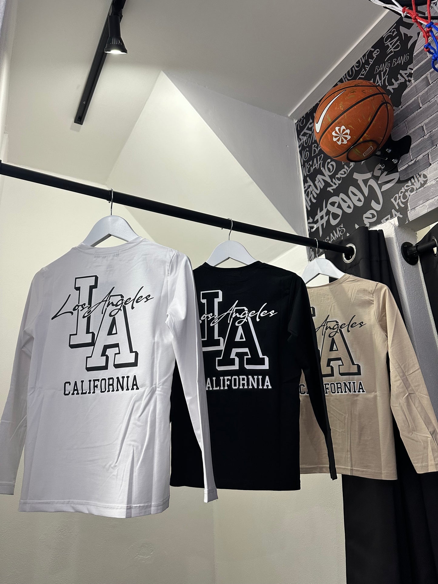T-shirt California nera